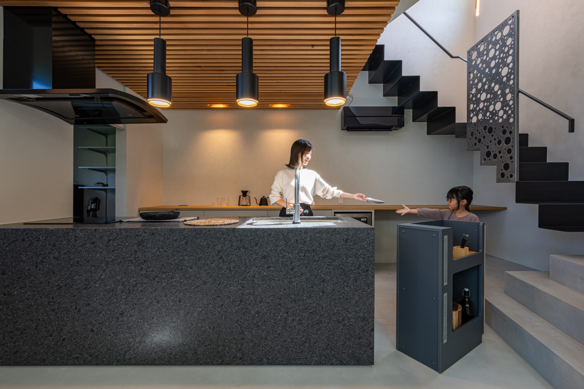 「お手伝い」を考える造作キッチン